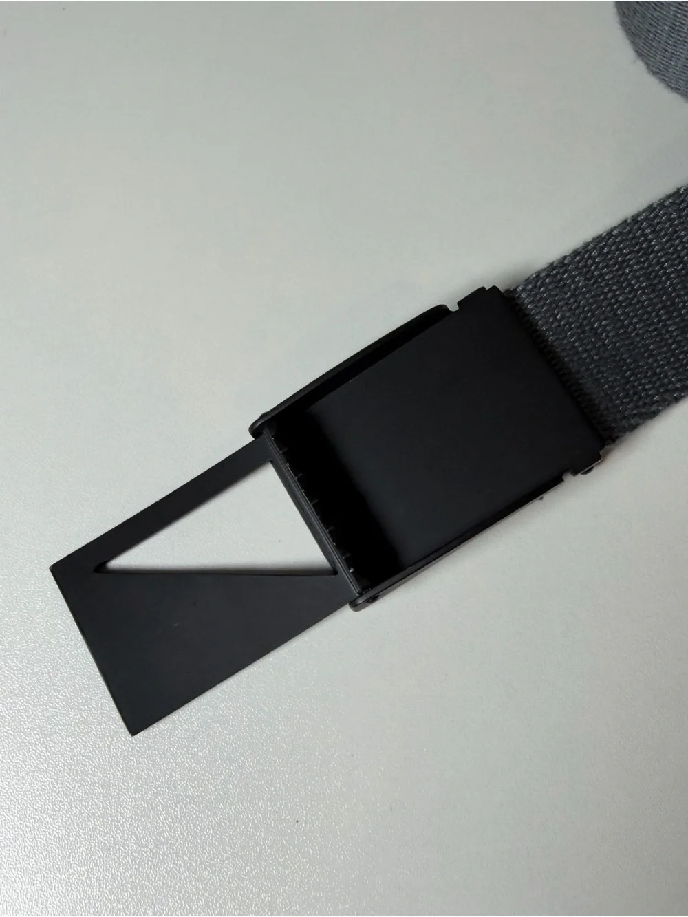 Adidas Men's One Size Adjustable Gray Performance Webbed Belt with Black Buckle